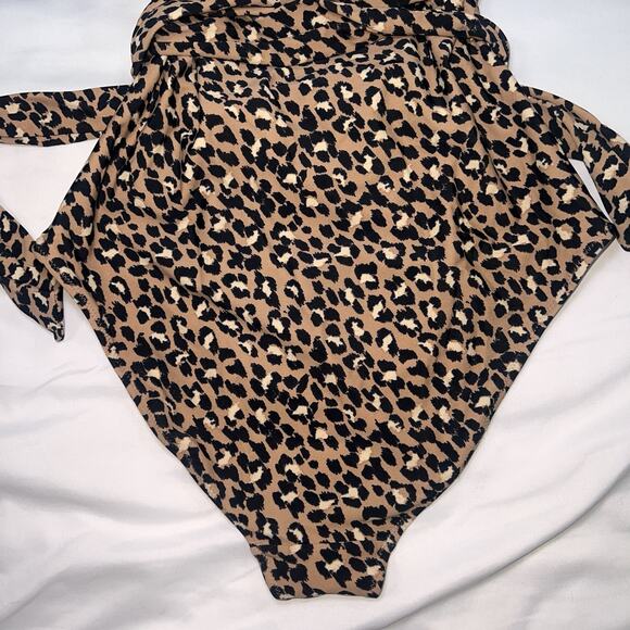 Aerie Swimsuit Size L Leopard Print Wrap One Piece Spaghetti Full Coverage Beach - Picture 11 of 12